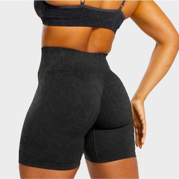 Gymshark Pants - Gymshark Adapt scrunch bootie lifting biker shorts, 6” inseam, size estimated XS
